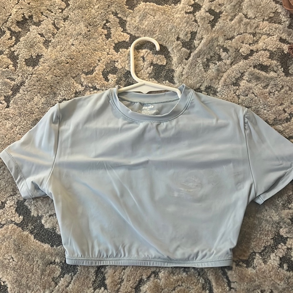 Skims top
